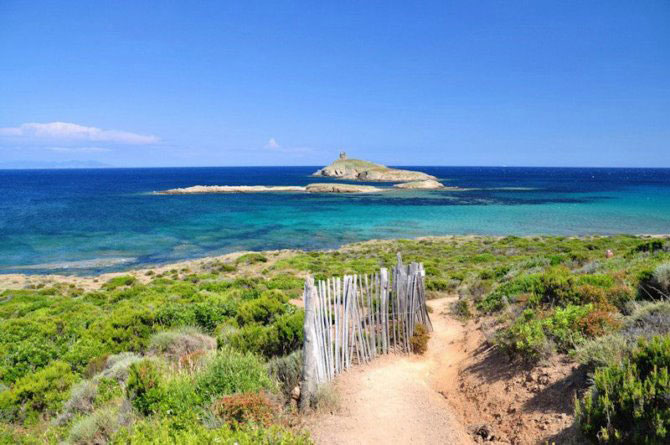 Aria Marina Córcega - Meria visuel 3/7 Aria Marina Córcega - Meria visuel 3/7