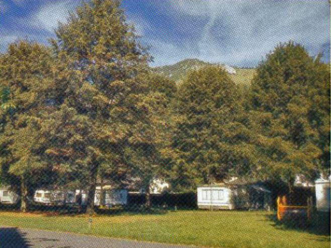 Le Layris Mediodía-Pirineos - Campan visuel 1/1 Le Layris Mediodía-Pirineos - Campan visuel 1/1