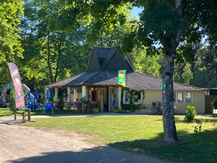 Camping Les Chambons - Argenton-sur-Creuse